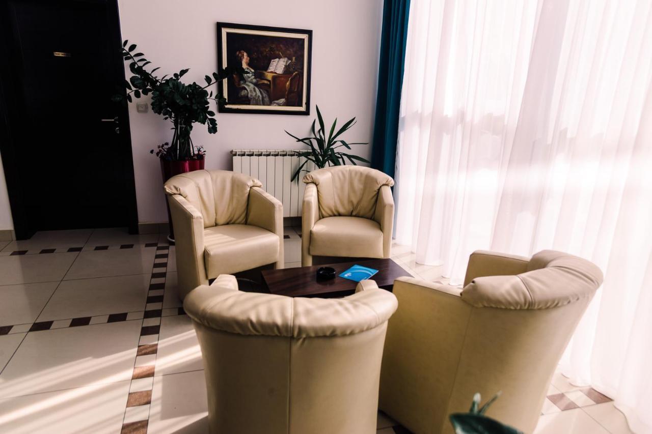 Hotel Novak Zvornik Bagian luar foto
