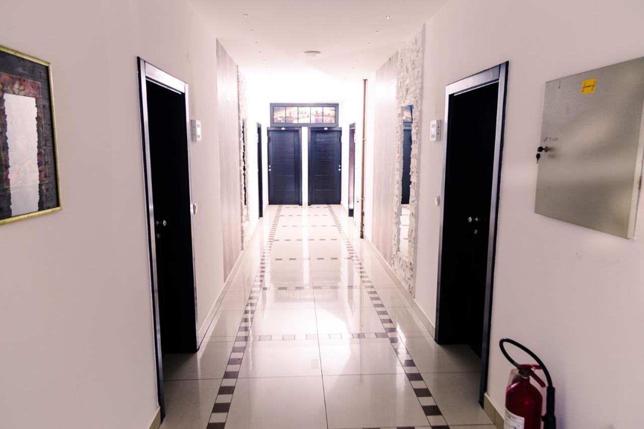 Hotel Novak Zvornik Bagian luar foto