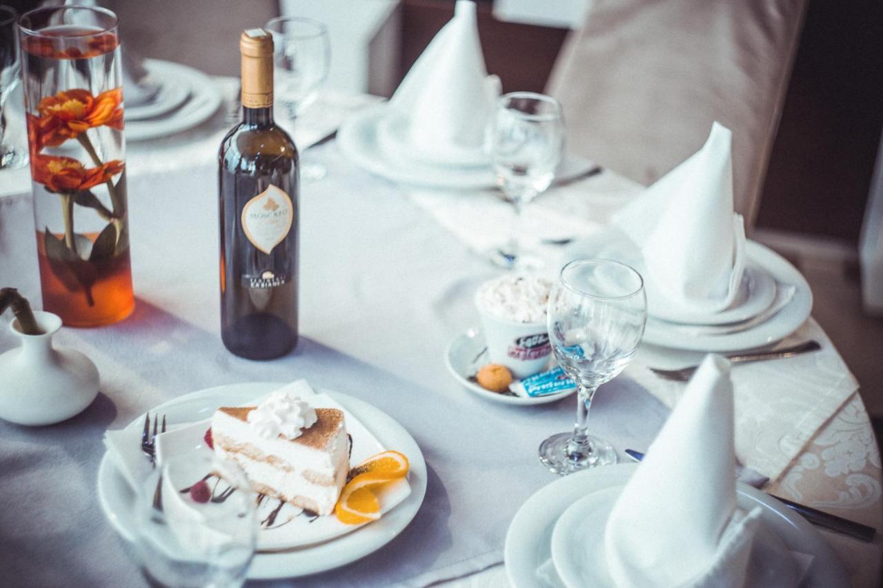 Hotel Novak Zvornik Bagian luar foto