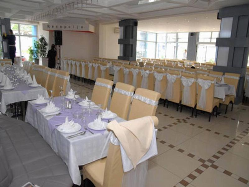 Hotel Novak Zvornik Bagian luar foto