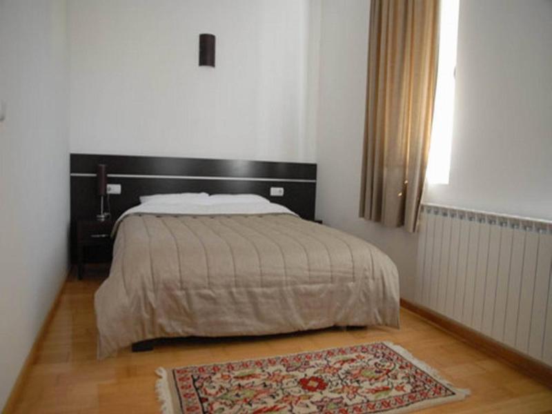 Hotel Novak Zvornik Bagian luar foto